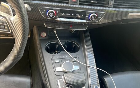 Audi RS 5, 2019 год, 6 200 000 рублей, 10 фотография