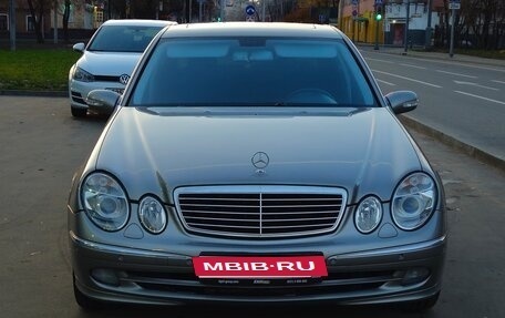 Mercedes-Benz E-Класс, 2005 год, 1 100 000 рублей, 1 фотография