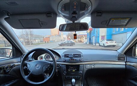 Mercedes-Benz E-Класс, 2005 год, 1 100 000 рублей, 8 фотография