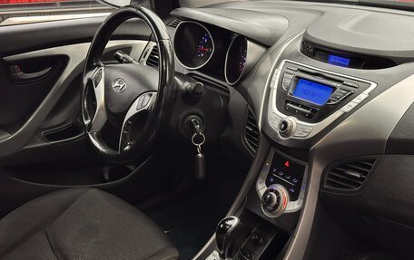 Hyundai Elantra V, 2011 год, 890 000 рублей, 18 фотография