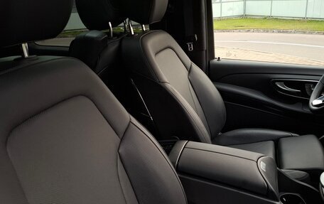 Mercedes-Benz V-Класс, 2023 год, 10 990 000 рублей, 24 фотография