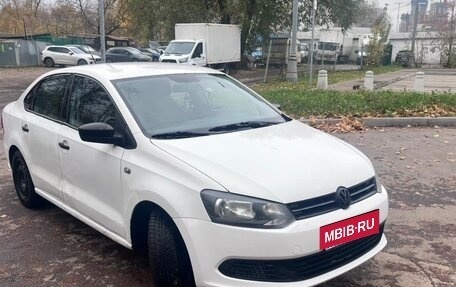 Volkswagen Polo VI (EU Market), 2012 год, 500 000 рублей, 2 фотография