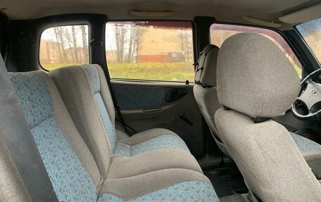 Chevrolet Niva I рестайлинг, 2004 год, 159 000 рублей, 8 фотография