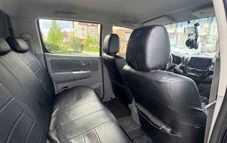 Toyota Hilux VII, 2011 год, 1 700 000 рублей, 8 фотография