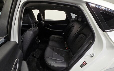 Hyundai Sonata VIII, 2021 год, 1 800 000 рублей, 10 фотография