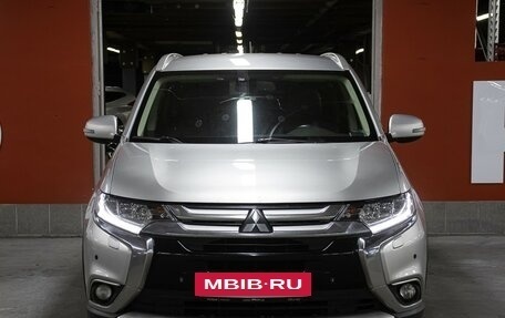 Mitsubishi Outlander III рестайлинг 3, 2015 год, 1 349 000 рублей, 2 фотография