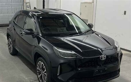 Toyota Yaris Cross, 2021 год, 1 700 000 рублей, 1 фотография