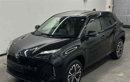 Toyota Yaris Cross, 2021 год, 1 700 000 рублей, 3 фотография