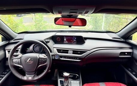 Lexus UX I, 2021 год, 2 694 635 рублей, 5 фотография