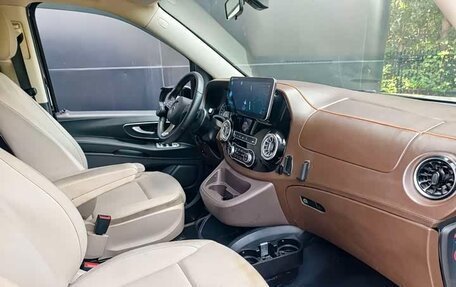 Mercedes-Benz Vito, 2021 год, 4 150 000 рублей, 8 фотография