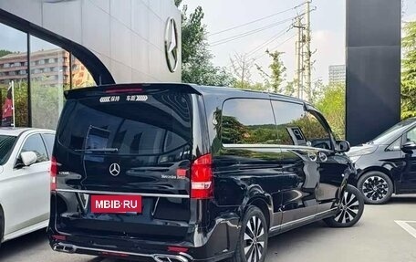 Mercedes-Benz Vito, 2021 год, 4 150 000 рублей, 3 фотография