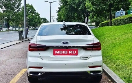 Ford Escort, 2022 год, 1 016 555 рублей, 5 фотография