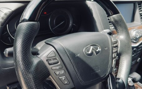 Infiniti QX56, 2011 год, 2 100 000 рублей, 11 фотография