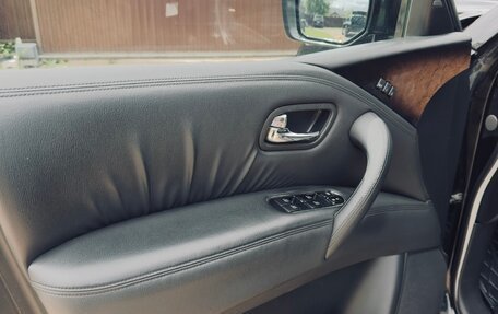 Infiniti QX56, 2011 год, 2 100 000 рублей, 12 фотография