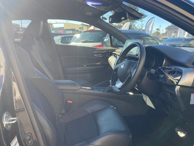 Toyota C-HR I рестайлинг, 2021 год, 1 439 688 рублей, 9 фотография