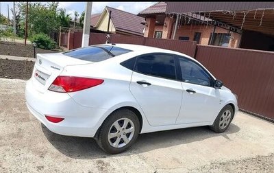 Hyundai Solaris II рестайлинг, 2013 год, 700 000 рублей, 1 фотография