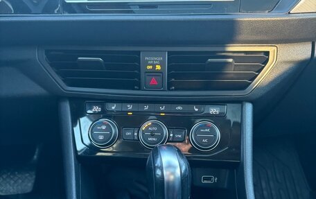 Volkswagen Jetta VII, 2018 год, 1 700 000 рублей, 13 фотография