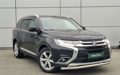 Mitsubishi Outlander III рестайлинг 3, 2018 год, 1 890 000 рублей, 4 фотография