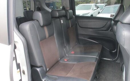 Toyota Sienta II, 2021 год, 1 305 000 рублей, 22 фотография