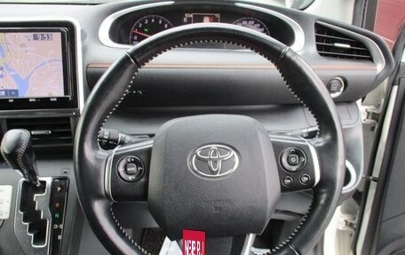 Toyota Sienta II, 2021 год, 1 305 000 рублей, 11 фотография