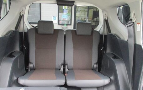 Toyota Sienta II, 2021 год, 1 305 000 рублей, 25 фотография