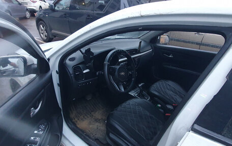 KIA Rio IV, 2018 год, 780 000 рублей, 5 фотография