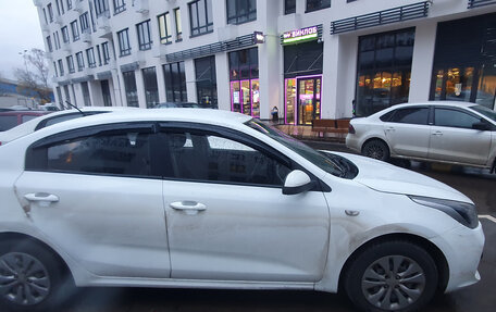 KIA Rio IV, 2018 год, 780 000 рублей, 2 фотография