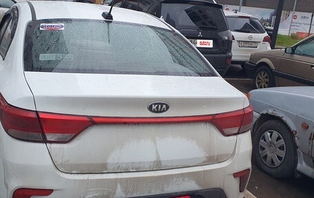 KIA Rio IV, 2018 год, 780 000 рублей, 8 фотография