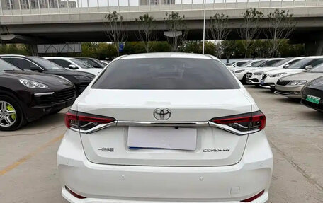 Toyota Corolla, 2022 год, 1 265 000 рублей, 3 фотография