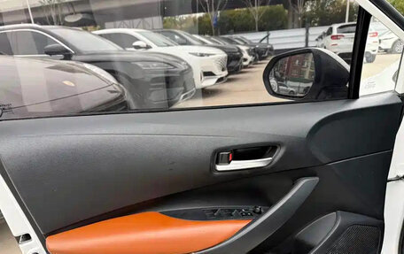 Toyota Corolla, 2022 год, 1 265 000 рублей, 10 фотография