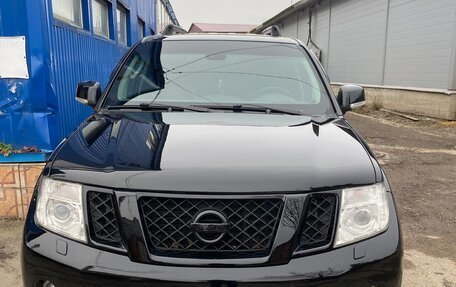 Nissan Pathfinder, 2010 год, 1 800 000 рублей, 1 фотография