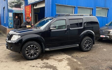 Nissan Pathfinder, 2010 год, 1 800 000 рублей, 3 фотография