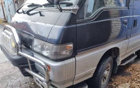 Mitsubishi Delica III, 1997 год, 899 000 рублей, 40 фотография