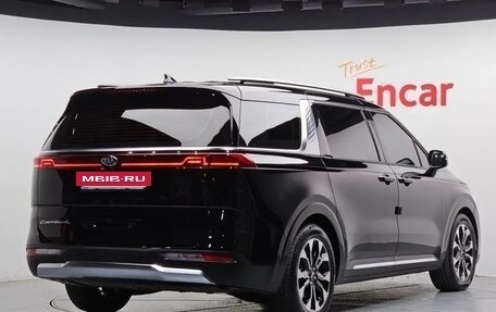 KIA Carnival, 2021 год, 2 900 000 рублей, 3 фотография