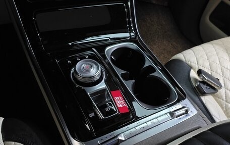 KIA Carnival, 2021 год, 3 000 000 рублей, 12 фотография