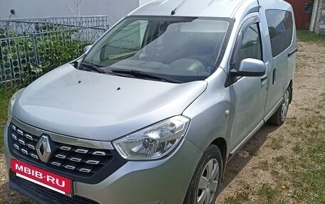 Renault Dokker, 2018 год, 975 000 рублей, 2 фотография