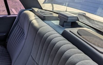 Pontiac Bonneville VIII, 1989 год, 300 000 рублей, 1 фотография