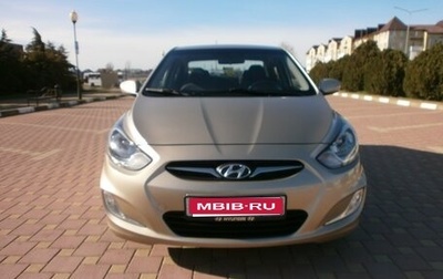 Hyundai Solaris II рестайлинг, 2011 год, 860 000 рублей, 1 фотография