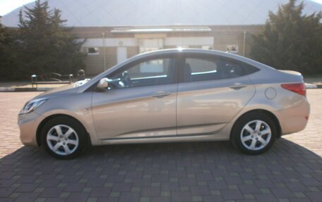 Hyundai Solaris II рестайлинг, 2011 год, 860 000 рублей, 3 фотография