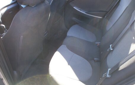 Hyundai Solaris II рестайлинг, 2011 год, 860 000 рублей, 10 фотография