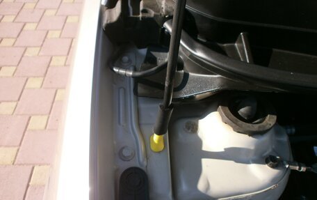 Hyundai Solaris II рестайлинг, 2011 год, 860 000 рублей, 21 фотография