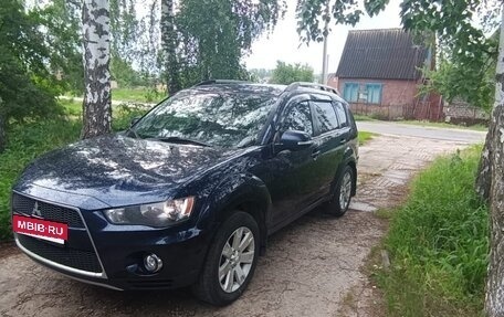 Mitsubishi Outlander III рестайлинг 3, 2010 год, 1 250 000 рублей, 1 фотография