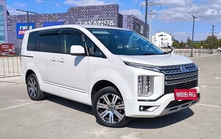 Mitsubishi Delica D:5 I, 2019 год, 3 000 000 рублей, 2 фотография