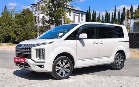 Mitsubishi Delica D:5 I, 2019 год, 3 000 000 рублей, 5 фотография