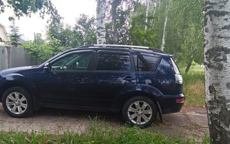 Mitsubishi Outlander III рестайлинг 3, 2010 год, 1 250 000 рублей, 3 фотография