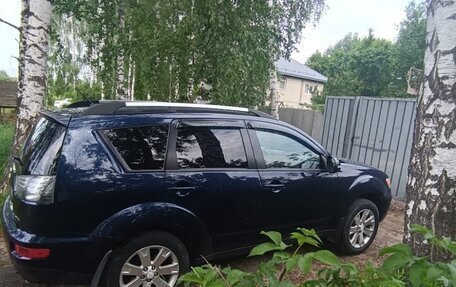 Mitsubishi Outlander III рестайлинг 3, 2010 год, 1 250 000 рублей, 4 фотография