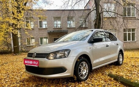 Volkswagen Polo VI (EU Market), 2012 год, 830 000 рублей, 2 фотография