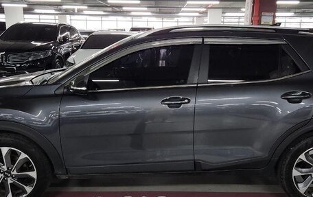 KIA Stonic, 2019 год, 1 850 000 рублей, 2 фотография