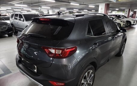 KIA Stonic, 2019 год, 1 850 000 рублей, 5 фотография