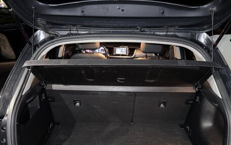 KIA Stonic, 2019 год, 1 850 000 рублей, 28 фотография